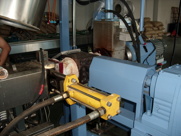Application of Screen Changer in Pelletizing Production Lines